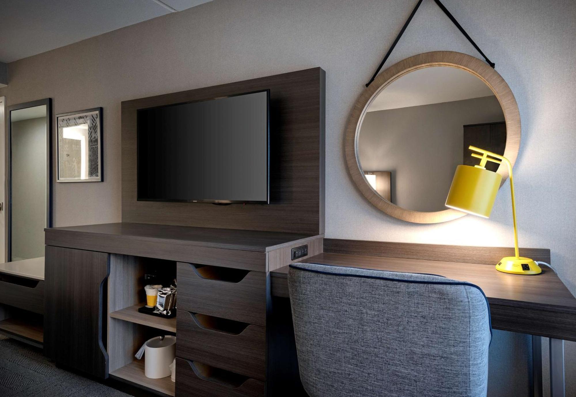 Hampton Inn By Hilton Boston/Cambridge Exteriör bild