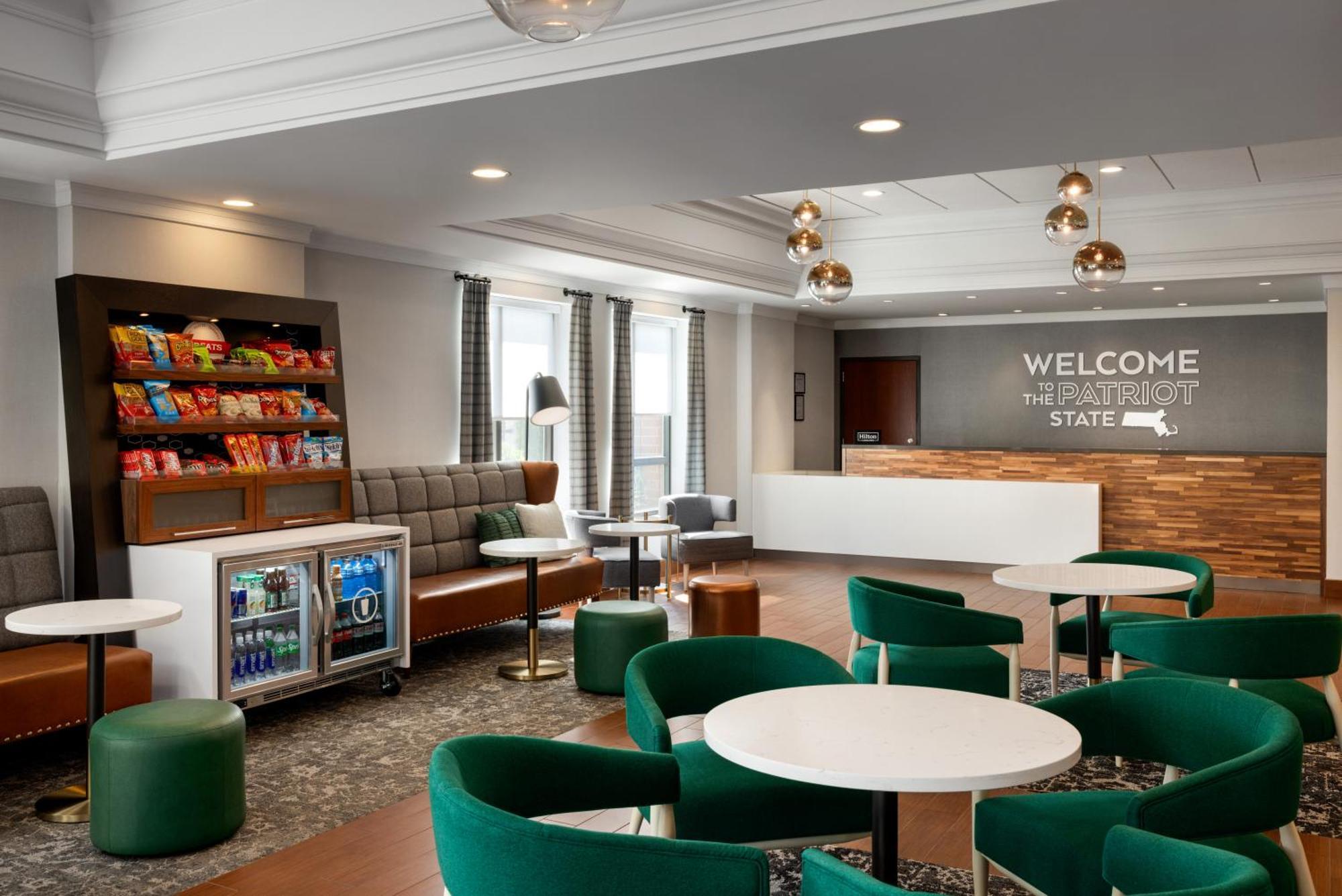 Hampton Inn By Hilton Boston/Cambridge Exteriör bild