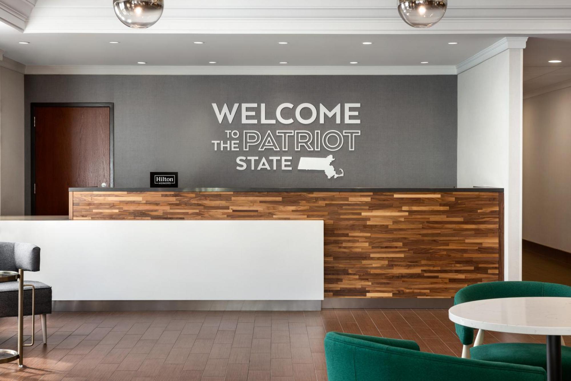 Hampton Inn By Hilton Boston/Cambridge Exteriör bild