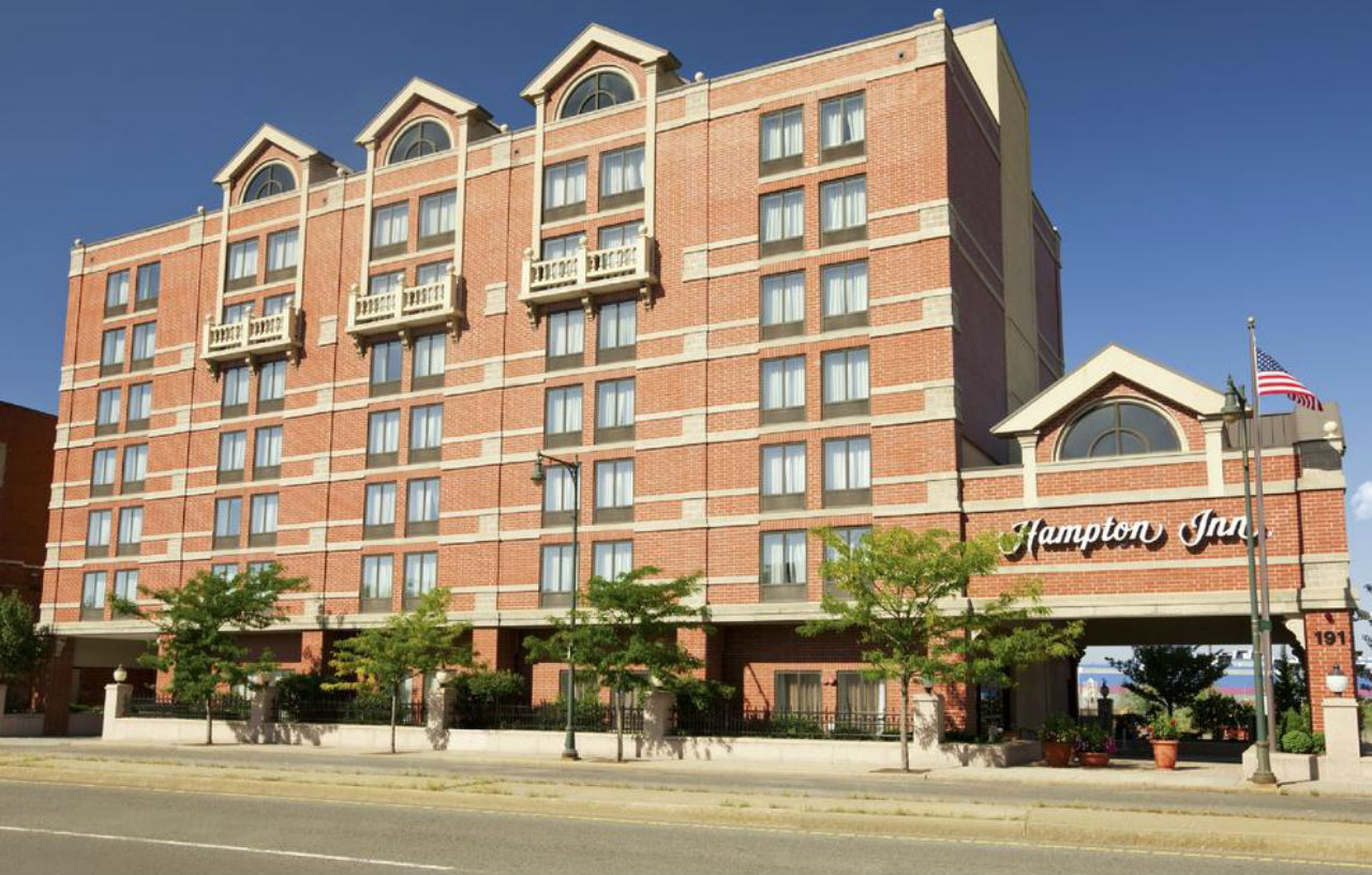 Hampton Inn By Hilton Boston/Cambridge Exteriör bild